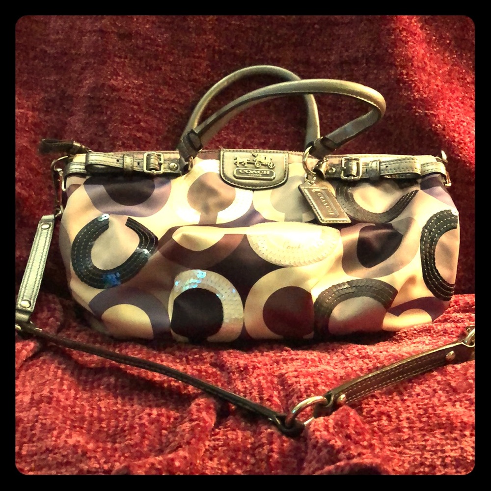 Coach Pocket-Book